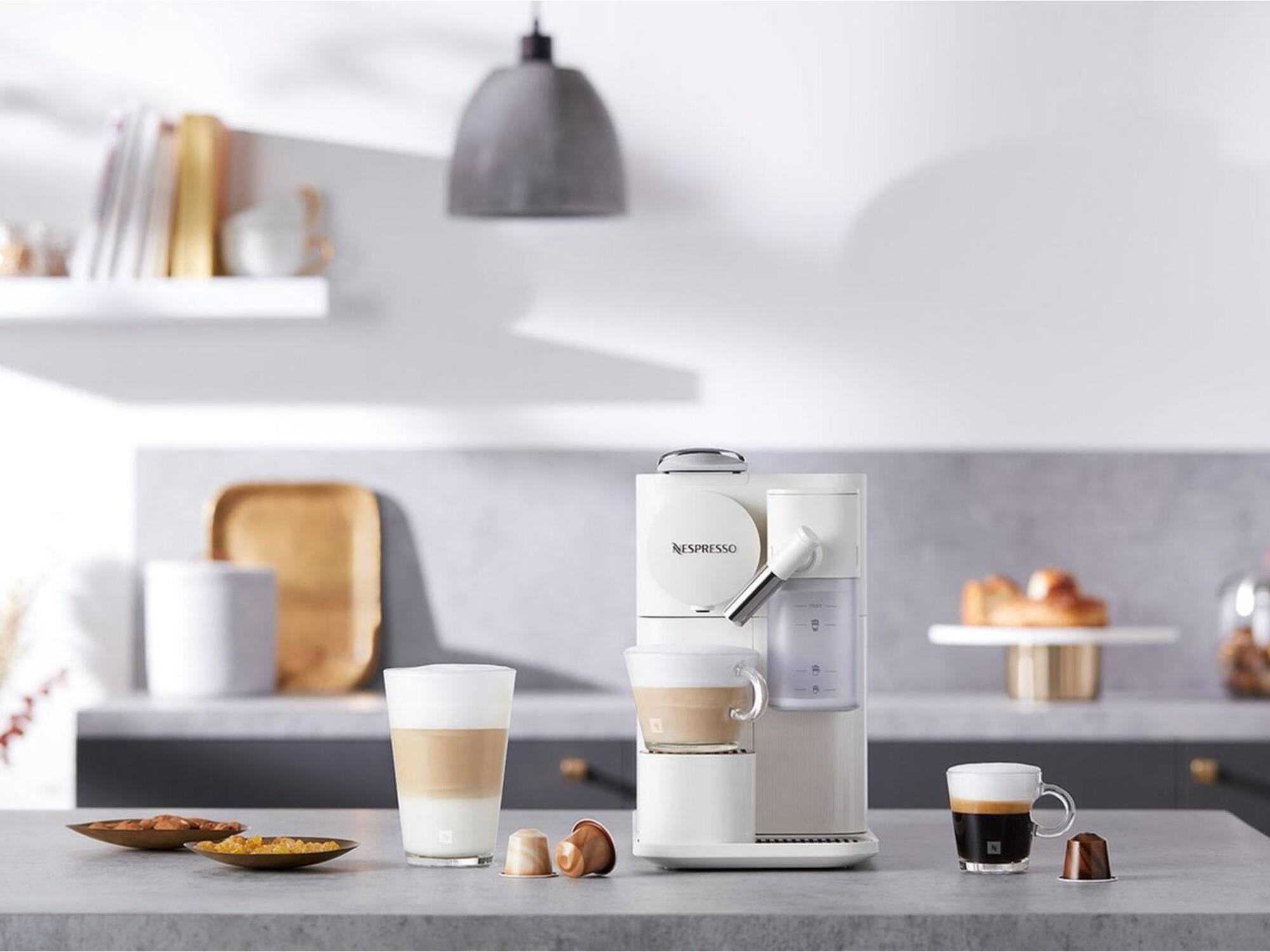 De'Longhi Nespresso Lattissima One EN510.W
